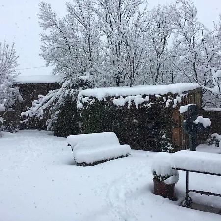 Charming Boutique Country House: La Casa Vieja Kır Evi *