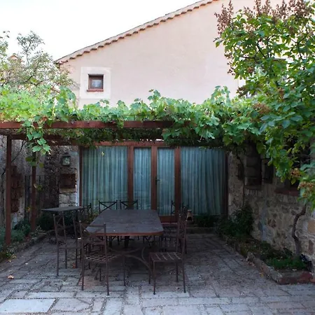 Charming Boutique Country House: La Casa Vieja Kır Evi